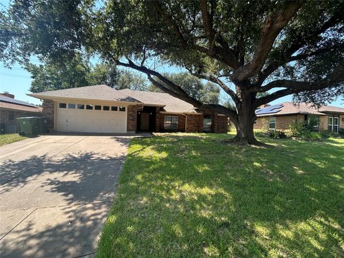 5614 Arbor Valley Dr, Arlington, TX, 76016-1517 | Card Image