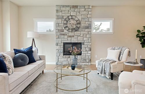 1-683 3rd St, Langley, WA, 98260-9620 | Card Image