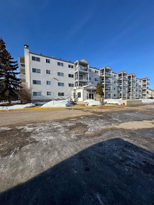 120-9700 92 Ave, Grande Prairie, AB, T8V6Z7 | Card Image