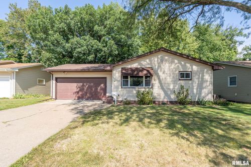 5415 11th Avenue A, Moline, IL, 61265-2864 | Card Image