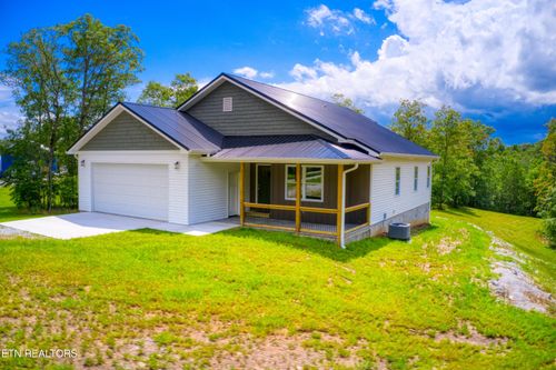 760 Rockview Rd, Jamestown, TN, 38556-2700 | Card Image