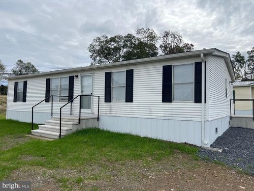 65 Dugan Ct, HEDGESVILLE, WV, 25427-5041 | Card Image