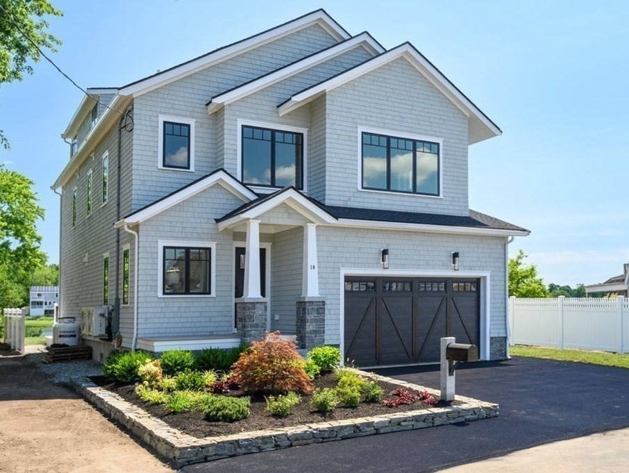 Tibbetts Ave, Danvers, MA 01923