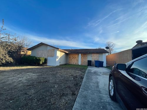 5522 Calistoga St, San Antonio, TX, 78228-4449 | Card Image