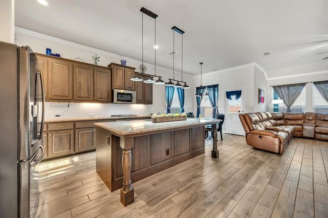 717 Willowbranch Ln, House other with 4 bedrooms, 4 bathrooms and 2 parking in Midlothian TX | Image 17