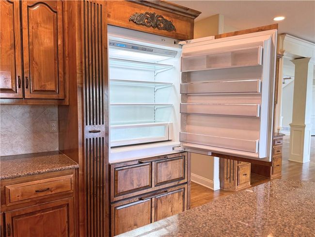 Washer/Dryer Included | Image 19