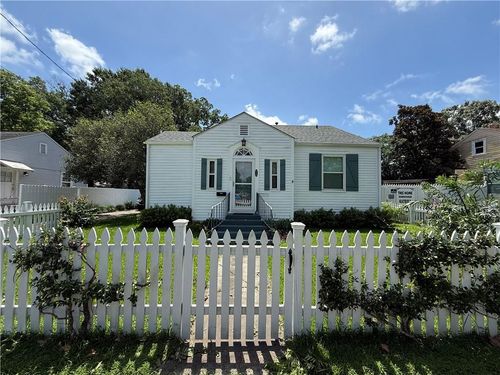 113 Harding St, Jefferson, LA, 70121-3915 | Card Image
