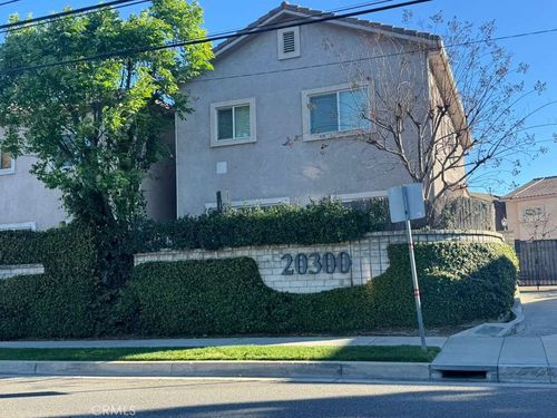 29-20300 Vanowen St, Winnetka, CA, 91306-3927 | Card Image