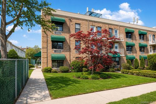 490 Clove Road, New York, NY, 10310 | Card Image