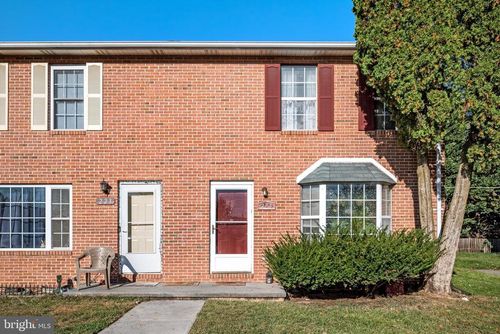 225 Nottoway Dr, STEPHENS CITY, VA, 22655-2716 | Card Image