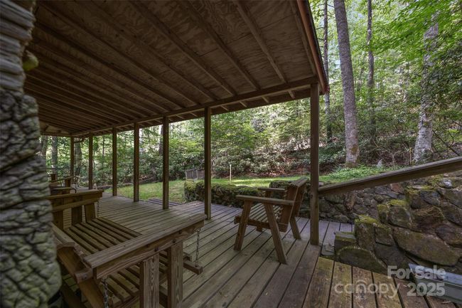 189 Woodstock Dr, House other with 2 bedrooms, 2 bathrooms and null parking in West Jefferson NC | Image 5
