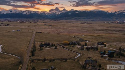 2960 Sage Creek Dr, Tetonia, ID, 83452-4932 | Card Image