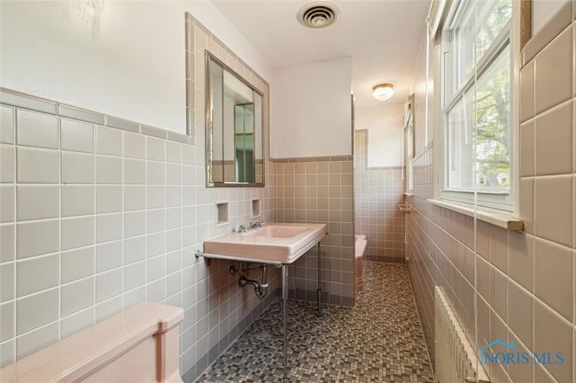 325 Park St, House other with 4 bedrooms, 5 bathrooms and 2 parking in Bryan OH | Image 31