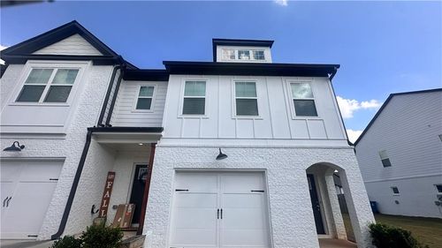 114 Auburn Run Ln, Auburn, GA, 30011-5205 | Card Image