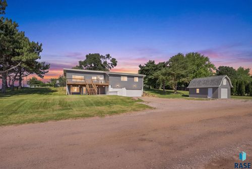 3901 N Longview Ave Avenue, Sioux Falls, SD, 57107 | Card Image