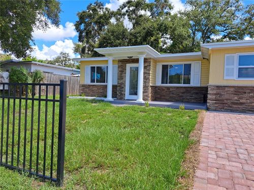 844 67th St S, SOUTH PASADENA, FL, 33707-2946 | Card Image