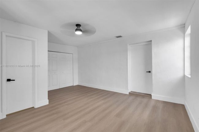11030 Sw 42 Nd St, House other with 3 bedrooms, 3 bathrooms and null parking in Miami FL | Image 20