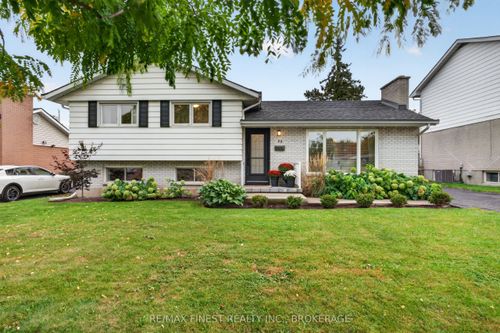 89 Sunset Blvd, Kingston, ON, K7M4W2 | Card Image