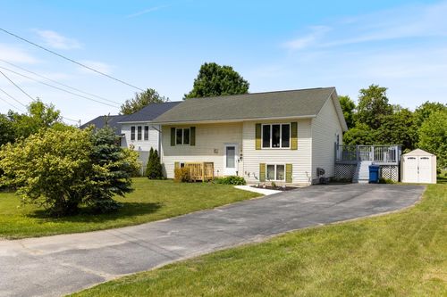 43 Bushey St, Swanton, VT, 05488-1202 | Card Image