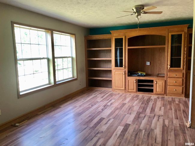 400 W Boundary Rd, House other with 3 bedrooms, 2 bathrooms and null parking in Creal Springs IL | Image 12