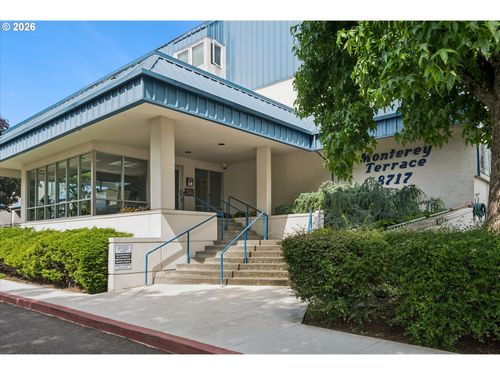 209-8717 Se Monterey Ave, Happy Valley, OR, 97086-7550 | Card Image