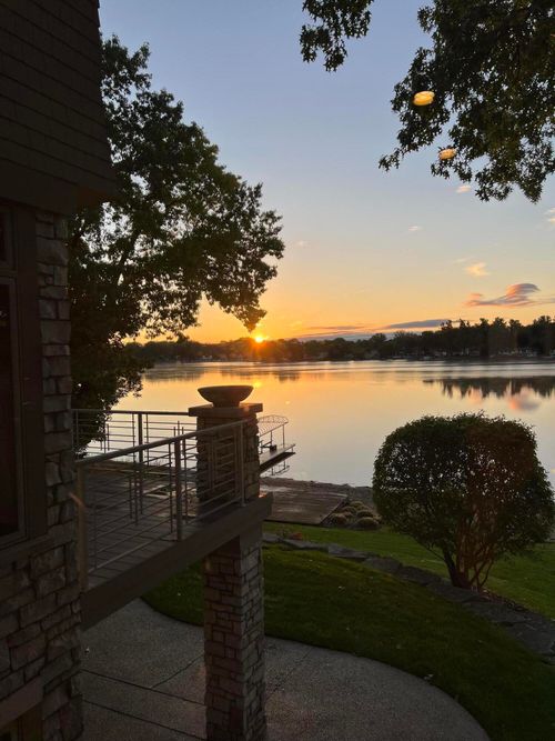 7164 Decosta Ct Ne, Rockford, MI, 49341-9492 | Card Image