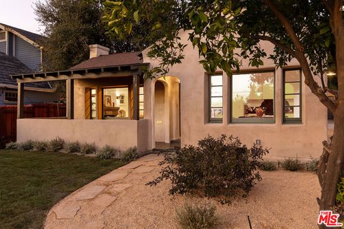 585 Mountain View St, Altadena, CA, 91001-4920 | Card Image