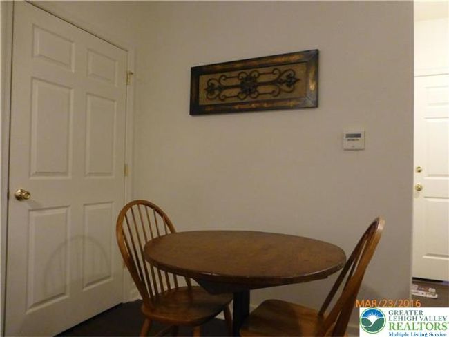 3A - 108 S Main St, Condo with 2 bedrooms, 1 bathrooms and null parking in Alburtis PA | Image 5
