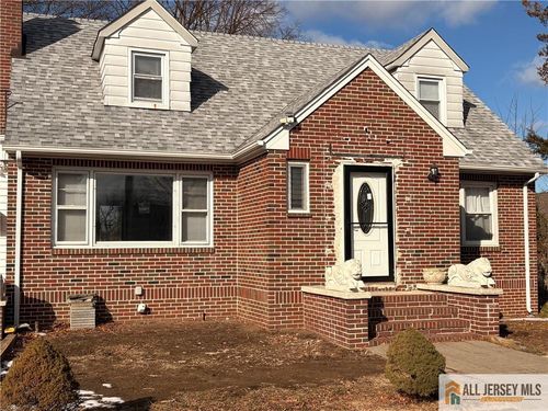 b-18 Fountain St, East Brunswick, NJ, 08816-3154 | Card Image