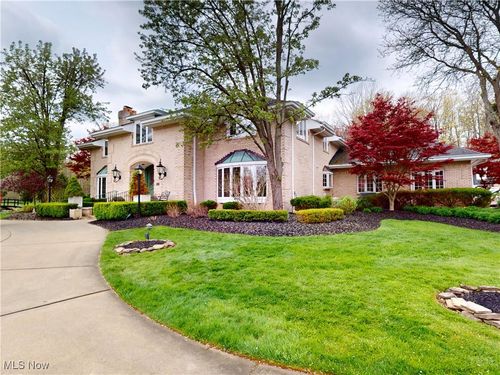 9870 Hobart Rd, Waite Hill, OH, 44094-9705 | Card Image