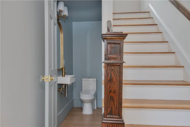 175 Freeman Pkwy, House other with 5 bedrooms, 4 bathrooms and 5 parking in Providence RI | Image 26