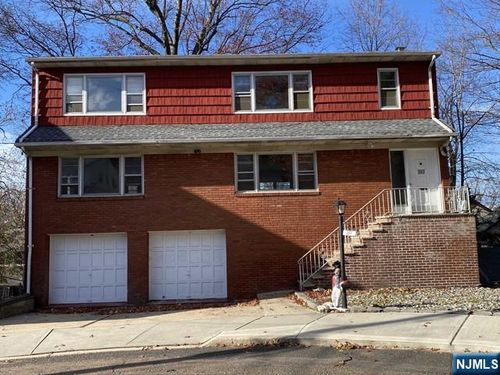 397 Bernard Pl, Ridgefield, NJ, 07657-2717 | Card Image