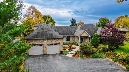 58 Oak Ave, Hamilton, ON, L8L5M8 | Card Image