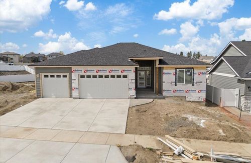1420 S Bell Rd, Greenacres, WA, 99016-4401 | Card Image