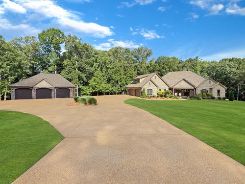 131 Driftwood Ln, Pontotoc, MS, 38863-7687 | Card Image