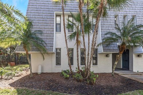 unit-301-712 Lyndhurst St, DUNEDIN, FL, 34698-7740 | Card Image