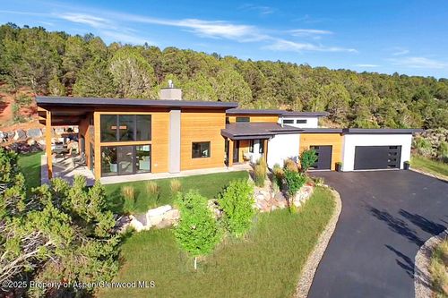 1015 Hidden Valley Dr, Glenwood Springs, CO, 81601-8548 | Card Image