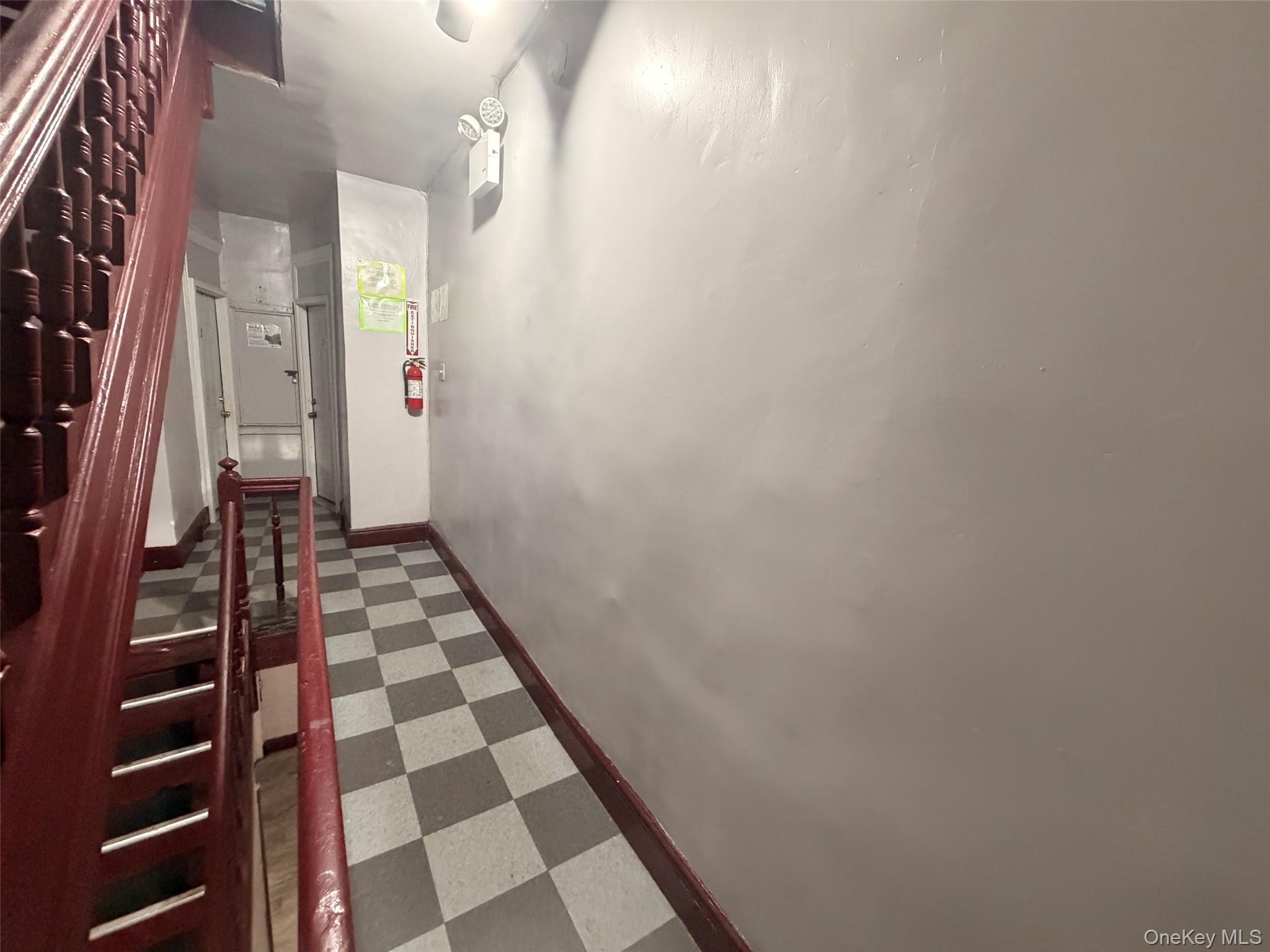 Commercial Sale in New York 5