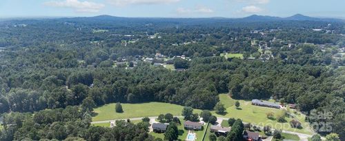 668 Meadowood St, Hudson, NC, 28638-2627 | Card Image