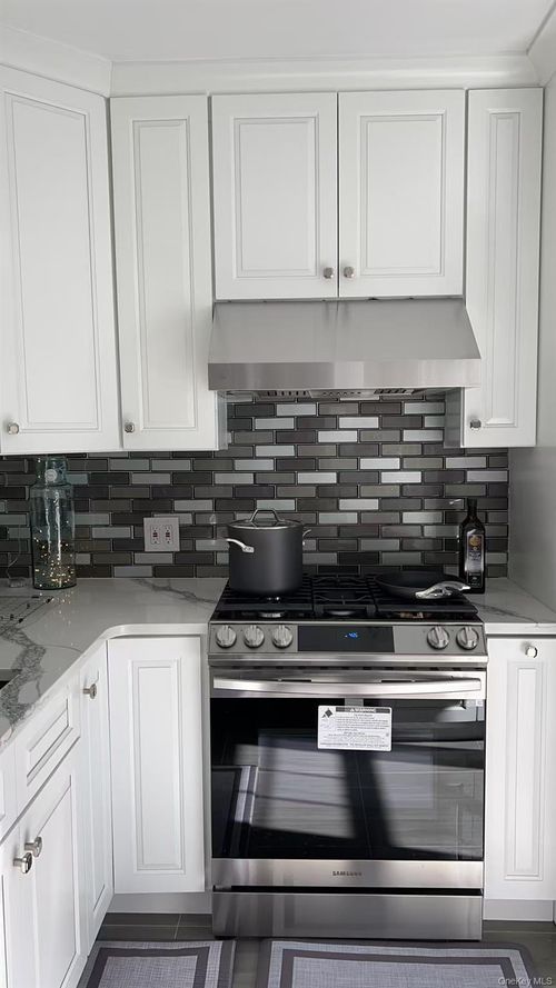 531 Ashford Avenue, Greenburgh, NY, 10502 | Card Image