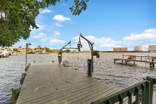 7887 9th Ave S, St Petersburg, FL, 33707-2730 | Card Image