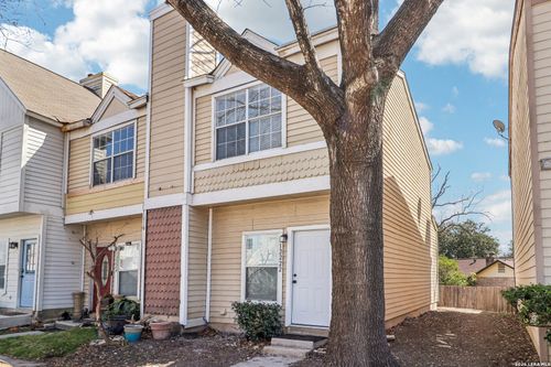 12222 Apricot Dr, San Antonio, TX, 78247-4234 | Card Image