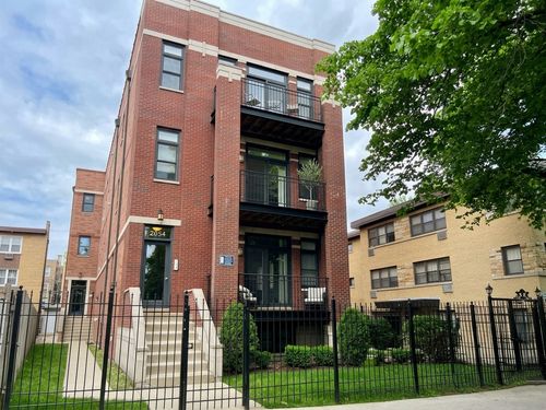 2s-2054 W Chase Avenue, Chicago, IL, 60645 | Card Image