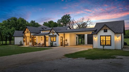 1383 Northshore Ln, Valley View, TX, 76272-6140 | Card Image