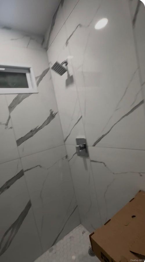 9104 43rd Ave, Elmhurst, NY, 11373-2741 | Card Image