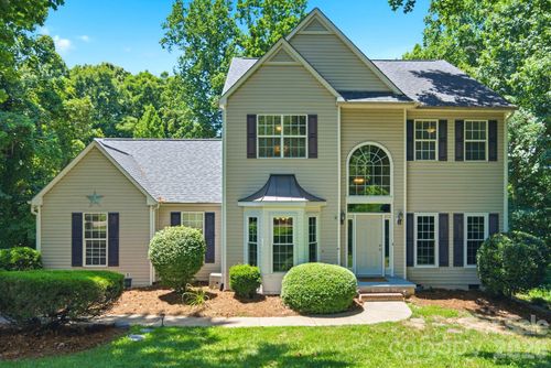 137 Purple Finch Ln, Mooresville, NC, 28117-5825 | Card Image
