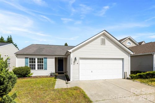 10215 Orchard Grass Ct, Charlotte, NC, 28278-7855 | Card Image