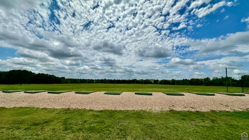 7523 Sw 21st St, Topeka, KS, 66615-1321 | Card Image