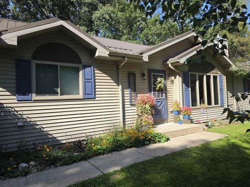 438 Fur Court, Jackson, WI, 53965 | Card Image