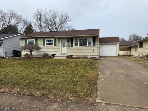 835 Chelsea Dr, Dover, OH, 44622-1501 | Card Image